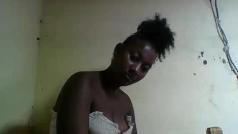 Snapshot of santiola chatting on 8, 3, 2026 santiola online show from 8, 3, 2026