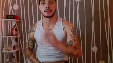 Snapshot of santti_torres chatting on 6, 3, 2025 Santy Torres online show from 6, 3, 2025