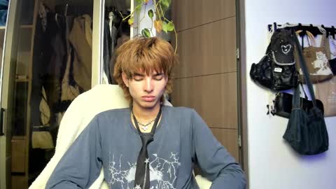 Snapshot of santy_kitty chatting on 30, 1, 2025 kitty online show from 30, 1, 2025