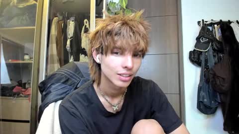 Snapshot of santy_kitty chatting on 16, 2, 2025 kitty online show from 16, 2, 2025