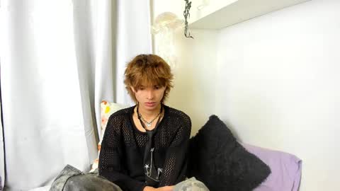 Snapshot of santy_kitty chatting on 20, 2, 2025 kitty online show from 20, 2, 2025