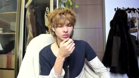 Snapshot of santy_kitty chatting on 26, 2, 2025 kitty online show from 26, 2, 2025