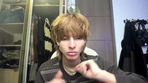 Snapshot of santy_kitty chatting on 4, 3, 2025 kitty online show from 4, 3, 2025