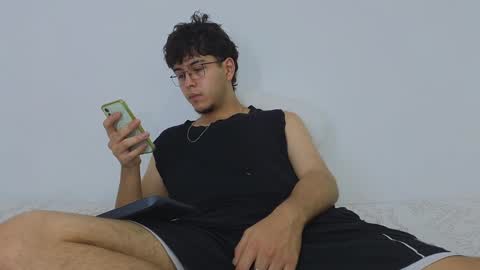 Snapshot of santybig18 chatting on 31, 1, 2025 santybig18 online show from 31, 1, 2025