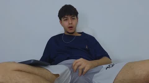 Snapshot of santybig18 chatting on 4, 2, 2025 santybig18 online show from 4, 2, 2025