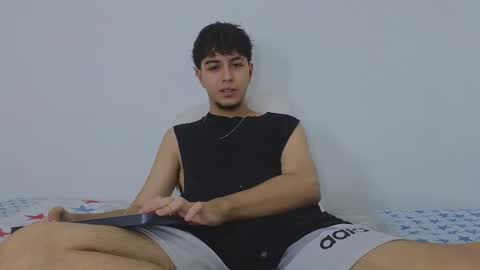 Snapshot of santybig18 chatting on 5, 3, 2025 santybig18 online show from 5, 3, 2025