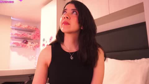 Snapshot of saory10 chatting on 10, 3, 2025 S A O R Y 3 online show from 10, 3, 2025