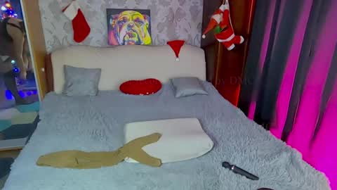 sara  foxy online show from 9, 12, 2024