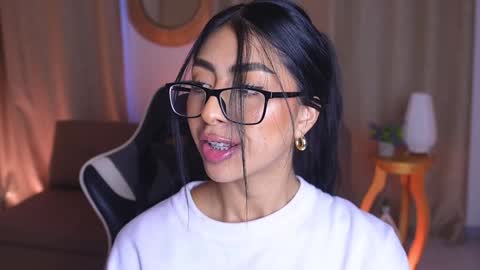 Sara  online show from 21, 1, 2025