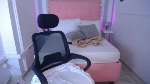 Sara... online show from 7, 10, 2025