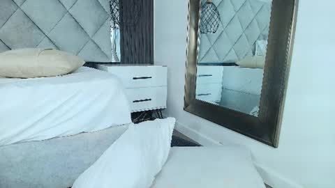 Snapshot of sara_channel_ chatting on 3, 8, 2026 SARA online show from 3, 8, 2026