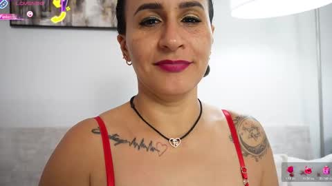 Snapshot of sara_charmy chatting on 5, 1, 2026 online show from 5, 1, 2026