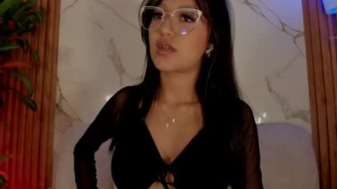 S A R A online show from 24, 6, 2026
