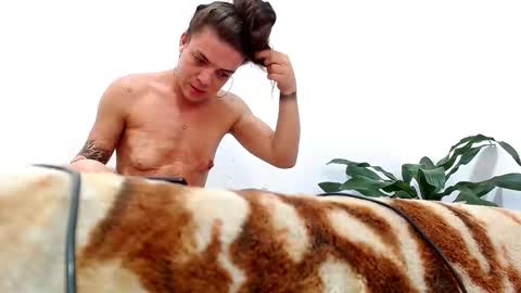 Snapshot of sara_johnson__ chatting on 17, 10, 2025 sara_johnson__ online show from 17, 10, 2025