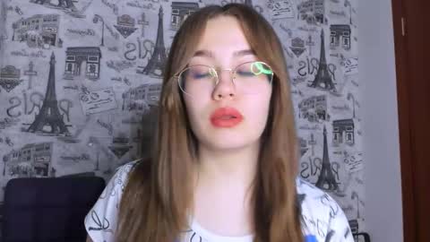 sara_kox online show from 4, 2, 2025