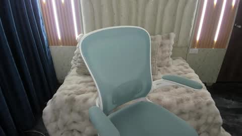 Snapshot of sara_lizcano chatting on 29, 5, 2026 sarah LIZCANO....... online show from 29, 5, 2026