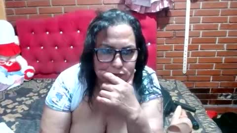 Snapshot of sara_love43 chatting on 31, 5, 2026 Sara love online show from 31, 5, 2026