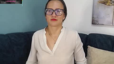 Sara   online show from 9, 3, 2026