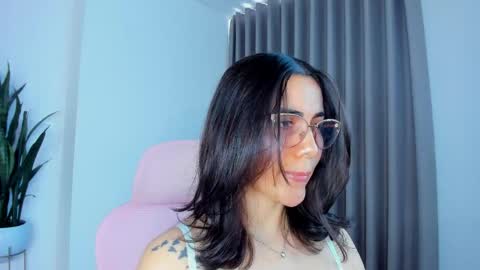 Snapshot of sara_ospina22 chatting on 30, 4, 2026 Sara online show from 30, 4, 2026