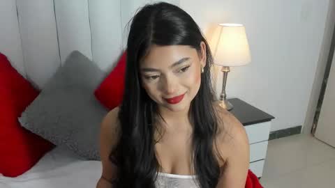 sara_owens7 online show from 5, 3, 2026