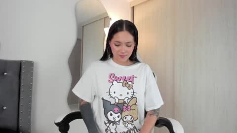 Snapshot of sara_queen9 chatting on 16, 1, 2025 Sara online show from 16, 1, 2025