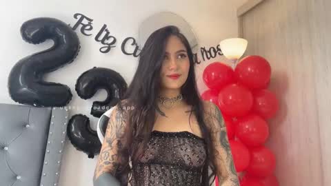 Snapshot of sara_queen9 chatting on 14, 2, 2025 Sara online show from 14, 2, 2025