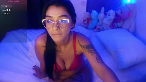 sara_ramirez0 online show from 16, 1, 2025