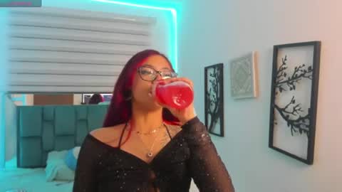 Snapshot of sara_red_x chatting on 16, 6, 2026 sara_red_x online show from 16, 6, 2026