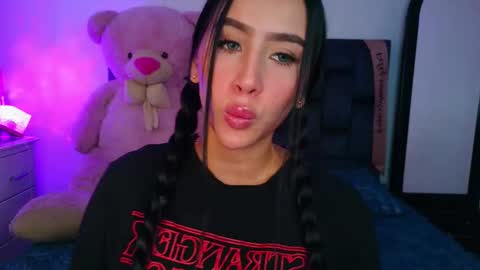 sara_stone03 online show from 9, 3, 2026