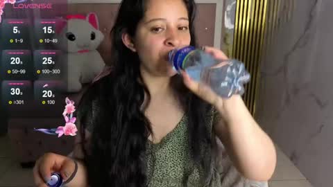 Snapshot of sara_tellez_s chatting on 26, 5, 2026 Sara T. online show from 26, 5, 2026