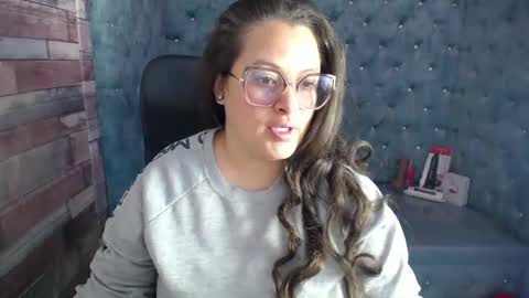 Snapshot of sara_thonson_ chatting on 18, 9, 2025 sara_thonson_ online show from 18, 9, 2025
