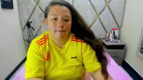 sara_thonson_ online show from 3, 7, 2026