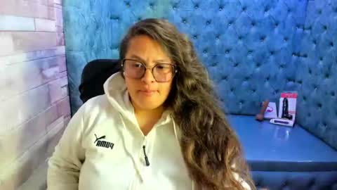 sara_thonson_ online show from 22, 7, 2026