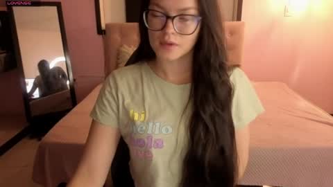 sara_valderrama_ online show from 2, 5, 2026