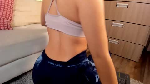 Sarah  online show from 16, 12, 2025