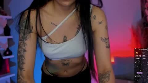 Snapshot of saraadesire chatting on 21, 10, 2025 Sara online show from 21, 10, 2025