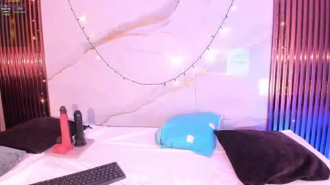 SARAHGIL online show from 2, 8, 2026