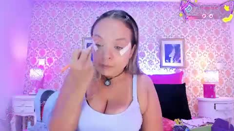 SaraAvila  online show from 6, 8, 2026