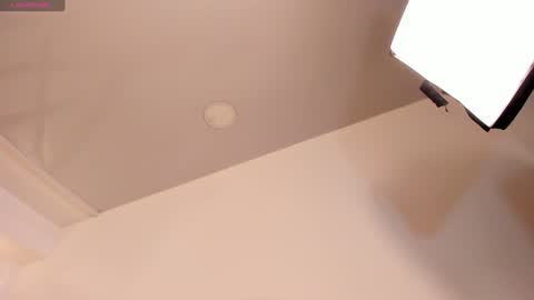 Snapshot of saracorraless chatting on 6, 12, 2024 Sara Everyday From 1430 to 2130 Col Time online show from 6, 12, 2024