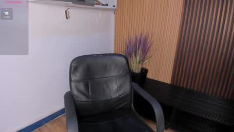 Snapshot of saracorraless chatting on 17, 12, 2024 Sara Everyday From 1430 to 2130 Col Time online show from 17, 12, 2024