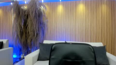 Snapshot of saracorraless chatting on 5, 1, 2025 Sara Everyday From 1430 to 2130 Col Time online show from 5, 1, 2025