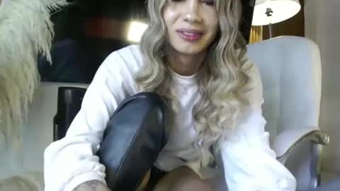 Snapshot of saragoddesshot chatting on 3, 10, 2025 CALL ME LOVE SARITA online show from 3, 10, 2025