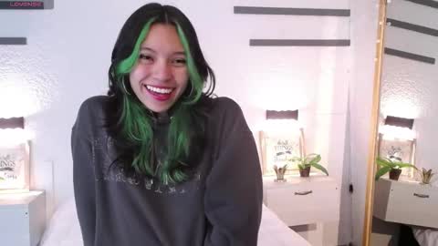 Snapshot of sarah_cute028 chatting on 5, 2, 2026 Sarah online show from 5, 2, 2026