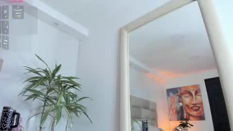 sarah_gothicgirl online show from 5, 8, 2026