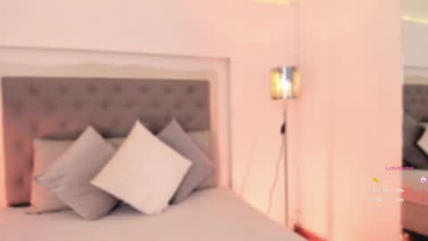       online show from 14, 1, 2025