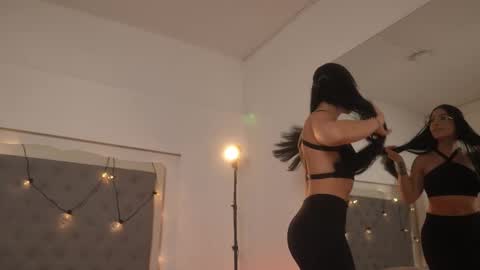       online show from 8, 10, 2025