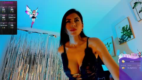 INSTAGRAM...sarah22 p online show from 30, 1, 2025