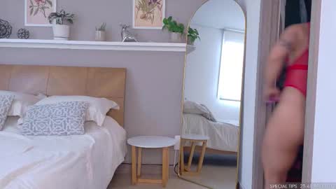 sarah_rayy online show from 8, 3, 2026