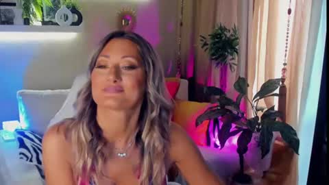Snapshot of sarahholly chatting on 29, 6, 2026 Divine Sarah NONUDE model online show from 29, 6, 2026