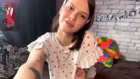 Snapshot of sarahhunnye chatting on 18, 3, 2026 Sarah online show from 18, 3, 2026